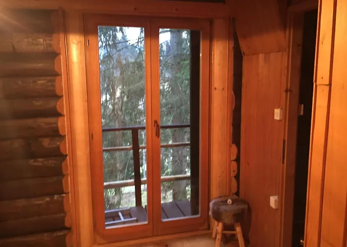 Romantic Forest House Trsce