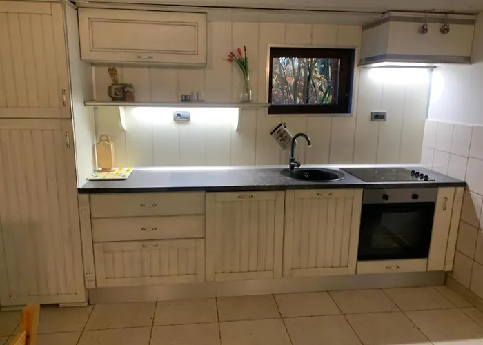 Romantic Forest House شاليه Trsce